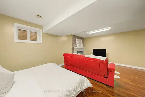 275 Goldenwood Road Toronto ON M2M 4A7