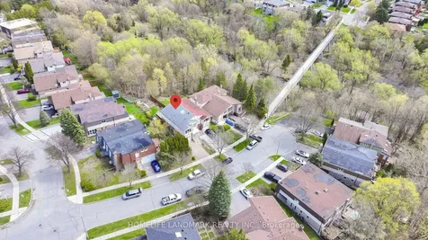 275 Goldenwood Road Toronto ON M2M 4A7