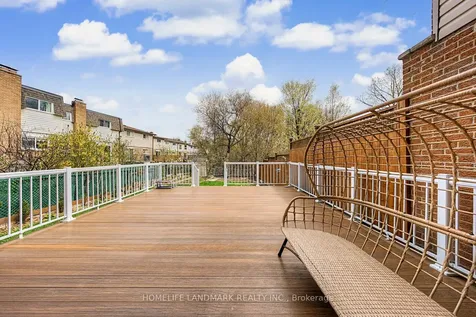 275 Goldenwood Road Toronto ON M2M 4A7