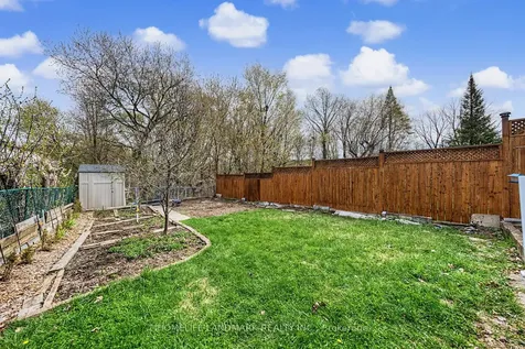 275 Goldenwood Road Toronto ON M2M 4A7