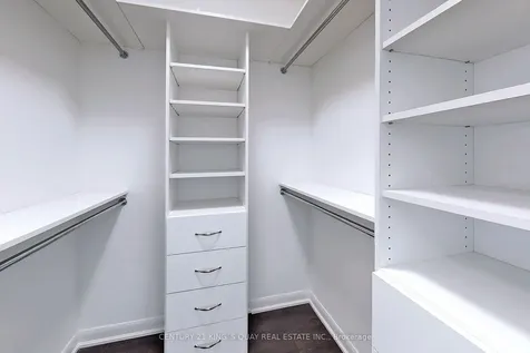 5162 Yonge Street Toronto ON M2N 5P6