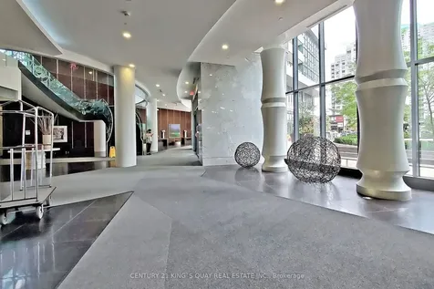5162 Yonge Street Toronto ON M2N 5P6