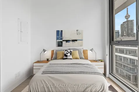 39 Brant Street Toronto ON M5V 3X1