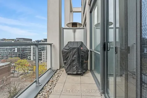 39 Brant Street Toronto ON M5V 3X1
