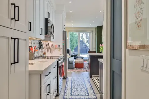 258 Palmerston Avenue Toronto ON M6J 2J4