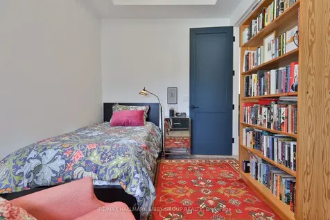 258 Palmerston Avenue Toronto ON M6J 2J4