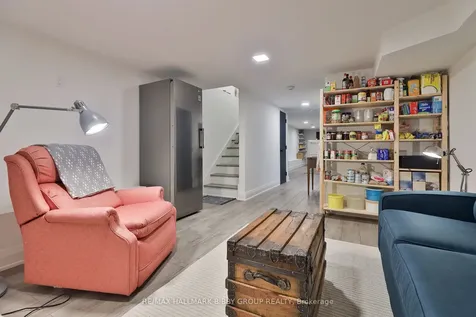 258 Palmerston Avenue Toronto ON M6J 2J4