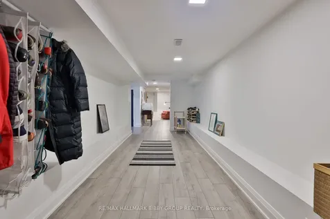 258 Palmerston Avenue Toronto ON M6J 2J4