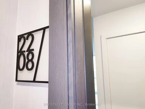 50 Forest Manor Road Toronto ON M2J 0E3