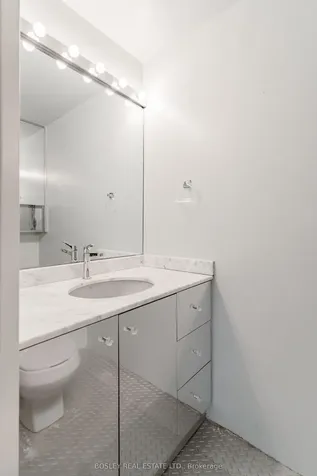 120 Rosedale Valley Road Toronto ON M4W 1P8