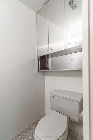 120 Rosedale Valley Road Toronto ON M4W 1P8