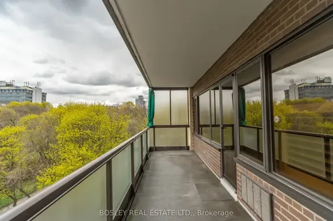 120 Rosedale Valley Road Toronto ON M4W 1P8