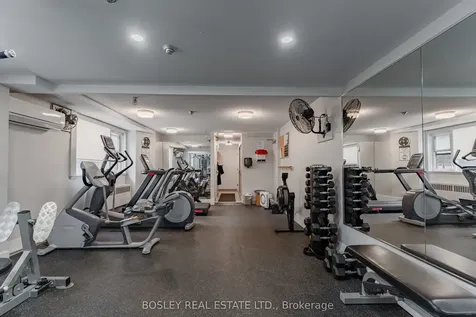 120 Rosedale Valley Road Toronto ON M4W 1P8