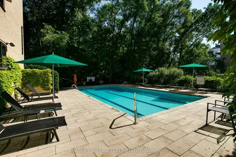 120 Rosedale Valley Road Toronto ON M4W 1P8