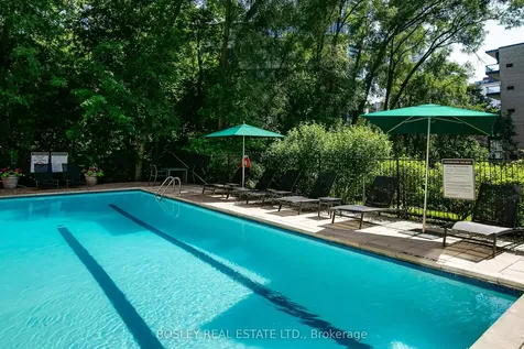 120 Rosedale Valley Road Toronto ON M4W 1P8