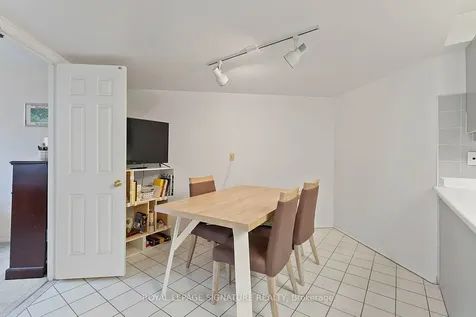 25 George Street Toronto ON M5A 4L8