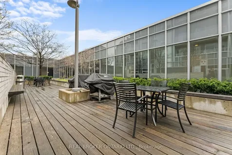120 Harrison Garden Boulevard Toronto ON M2N 0H1