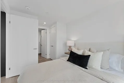 88 Queen Street Toronto ON M5C 0B6