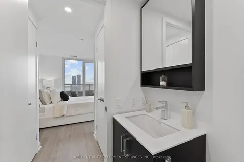 88 Queen Street Toronto ON M5C 0B6