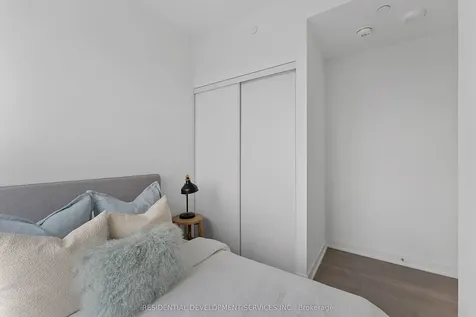 88 Queen Street Toronto ON M5C 0B6