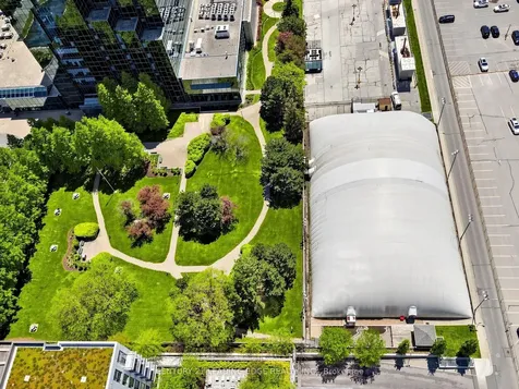 55 Ann O'reilly Road Toronto ON M2J 0E1