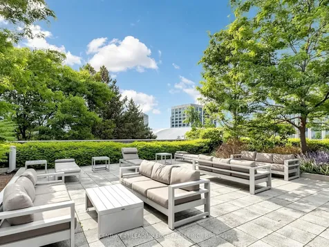 55 Ann O'reilly Road Toronto ON M2J 0E1