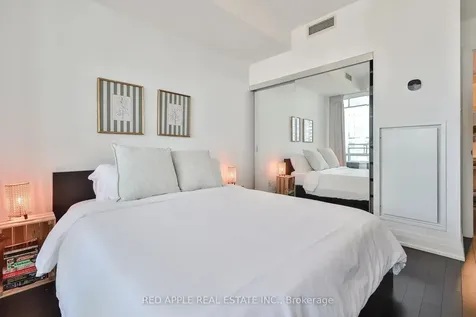 80 John Street Toronto ON M5V 1J2