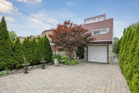84 Connaught Avenue Toronto ON M2M 1G8