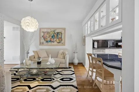 84 Connaught Avenue Toronto ON M2M 1G8