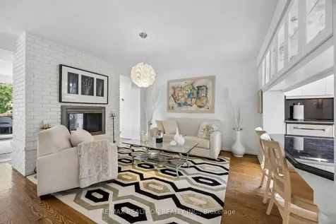 84 Connaught Avenue Toronto ON M2M 1G8
