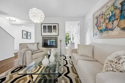 84 Connaught Avenue Toronto ON M2M 1G8