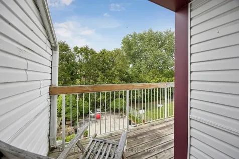 84 Connaught Avenue Toronto ON M2M 1G8