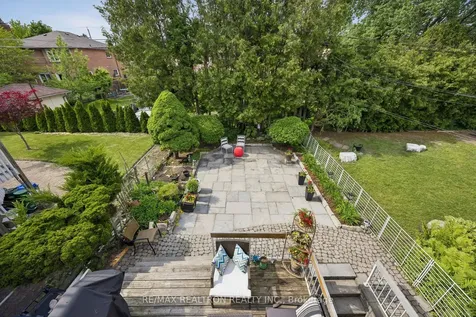 84 Connaught Avenue Toronto ON M2M 1G8