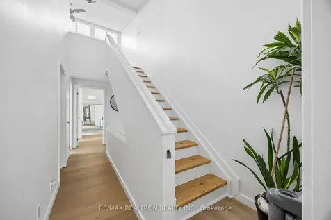 84 Connaught Avenue Toronto ON M2M 1G8