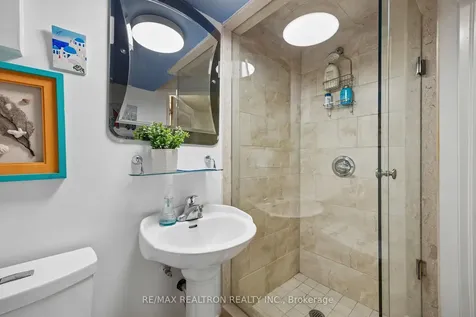 84 Connaught Avenue Toronto ON M2M 1G8