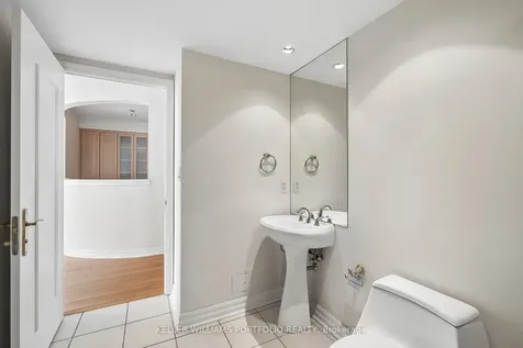 2727 Yonge Street Toronto ON M4N 3R6