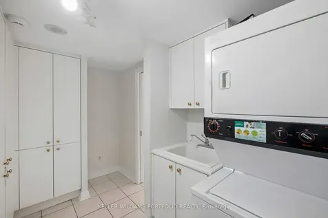 2727 Yonge Street Toronto ON M4N 3R6