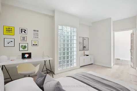 2727 Yonge Street Toronto ON M4N 3R6