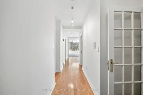 2727 Yonge Street Toronto ON M4N 3R6