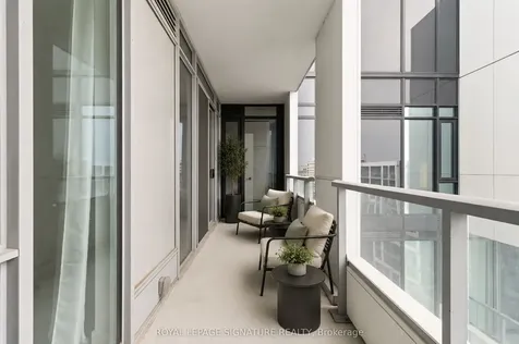 576 Front Street Toronto ON M5V 0P8