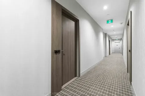 576 Front Street Toronto ON M5V 0P8