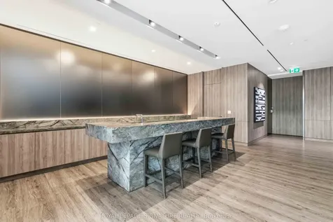 576 Front Street Toronto ON M5V 0P8