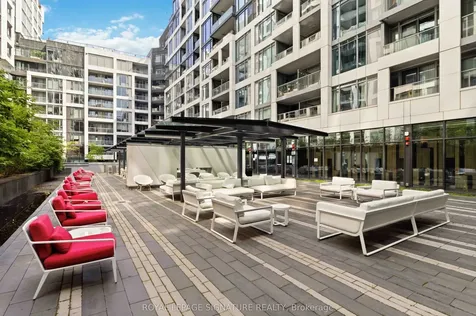576 Front Street Toronto ON M5V 0P8