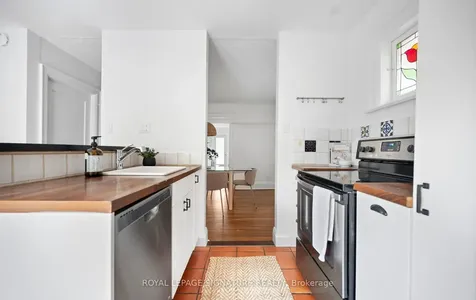 81 Cleveland Street Toronto ON M4S 2W4