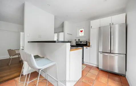 81 Cleveland Street Toronto ON M4S 2W4