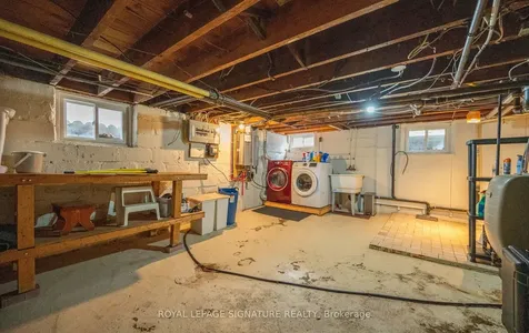 81 Cleveland Street Toronto ON M4S 2W4
