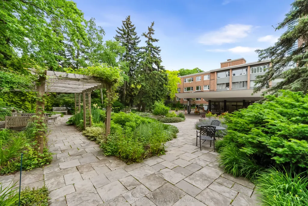 21 Dale Avenue Toronto ON M4W 1K3