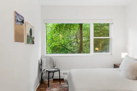 21 Dale Avenue Toronto ON M4W 1K3