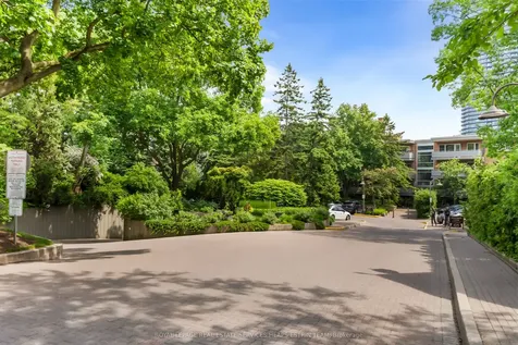 21 Dale Avenue Toronto ON M4W 1K3