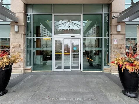17 Barberry Place Toronto ON M2K 3E2